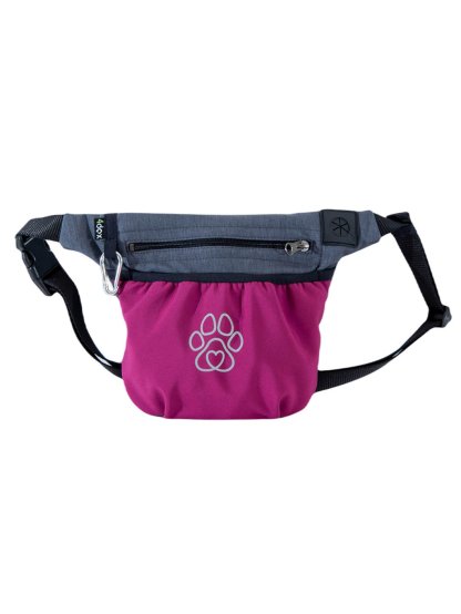Treat pouch with magnetic clasp Raspberry with paw 4dox