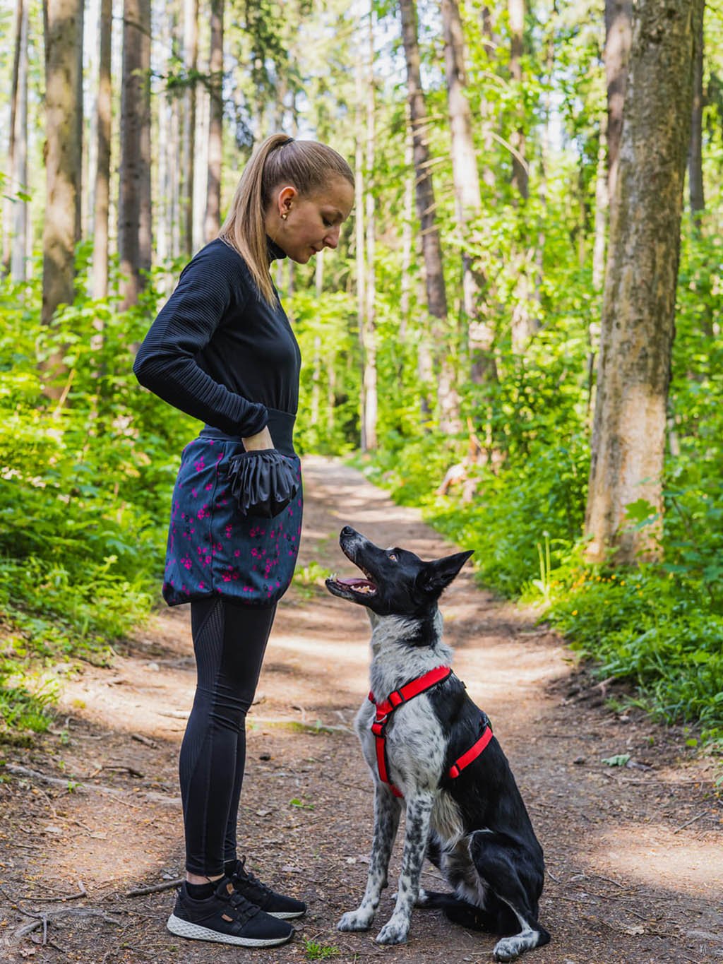 celoroční sukně 4dox černá s reflexní tlapkou