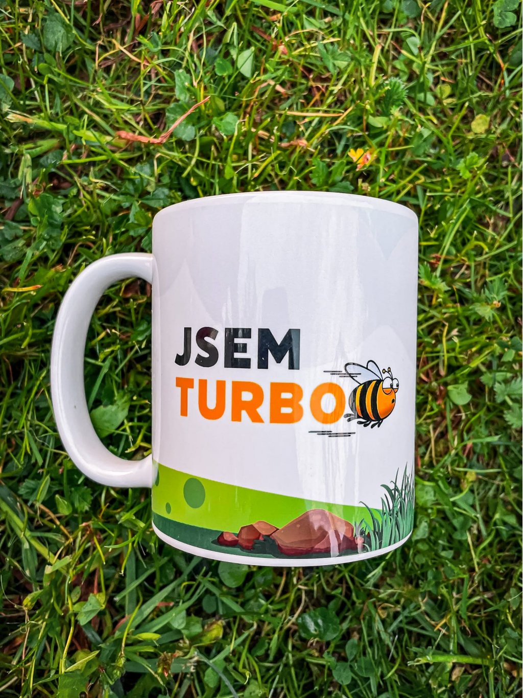 Keramický hrnek "Jsem turbo čmelák"