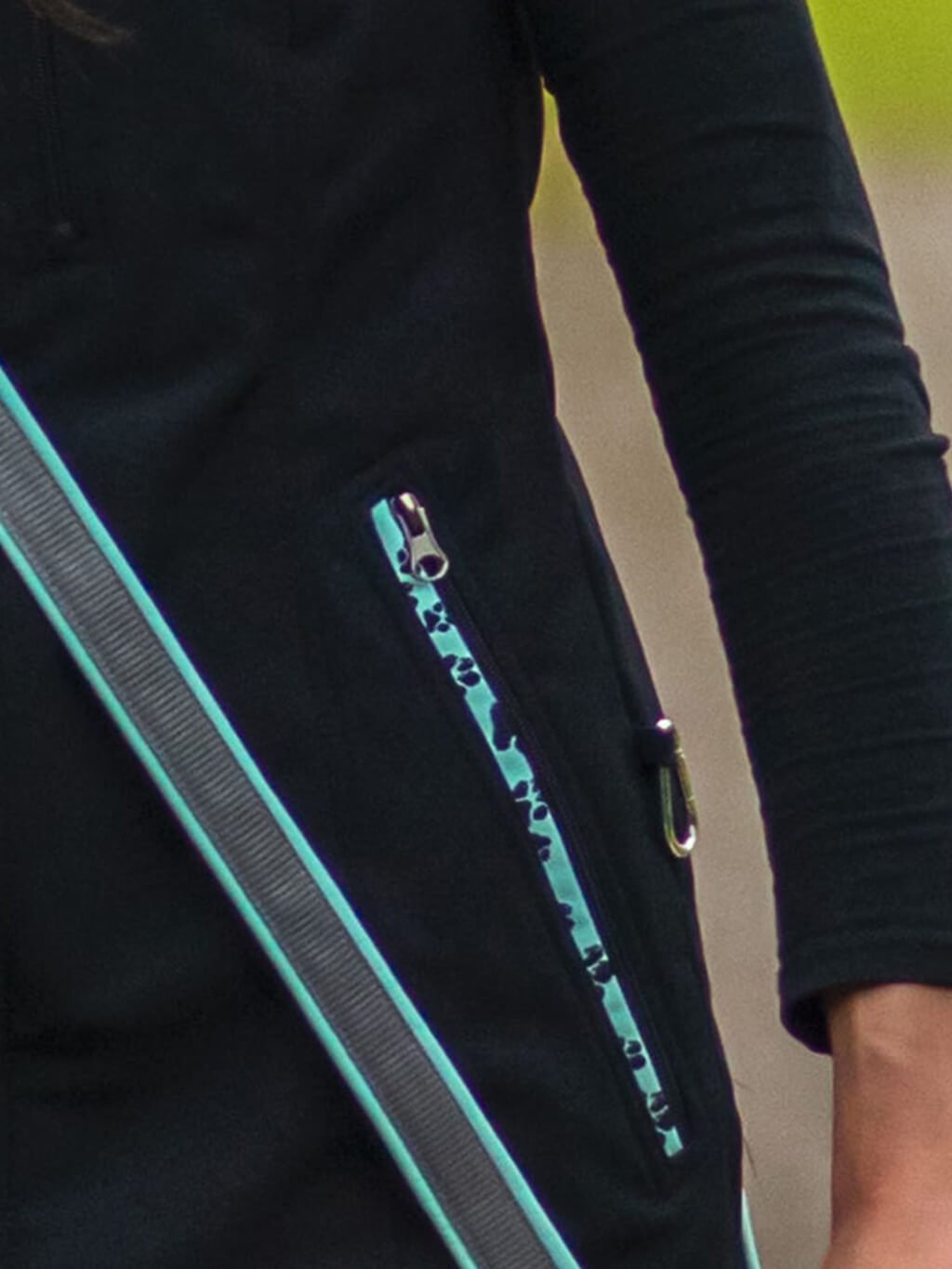 Výcviková dlhá vesta čierna 4dox