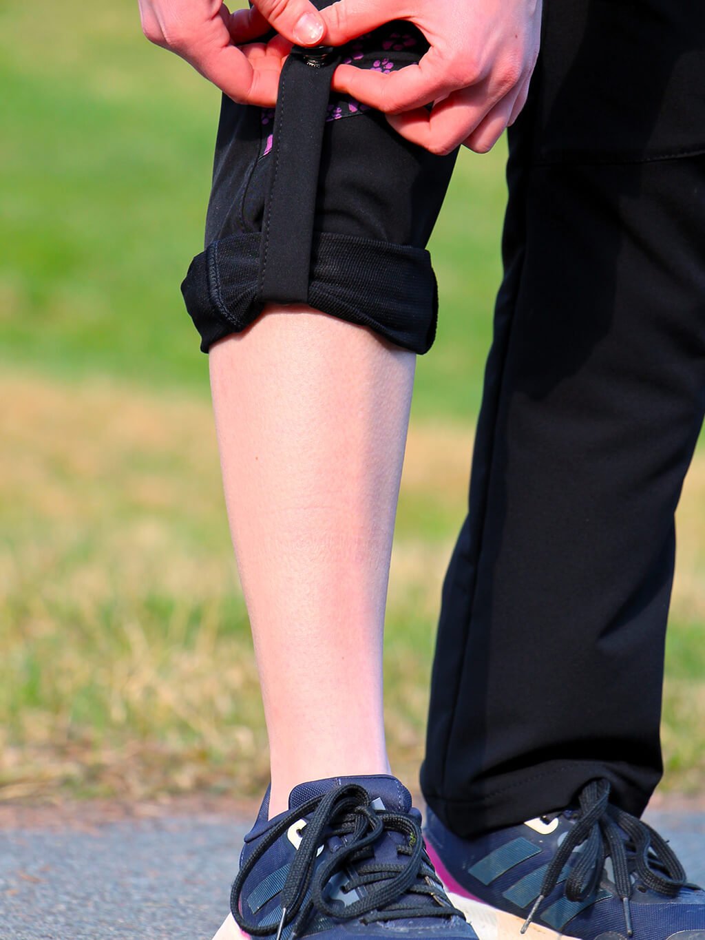 Ladies spring training pants - black with lavender paws