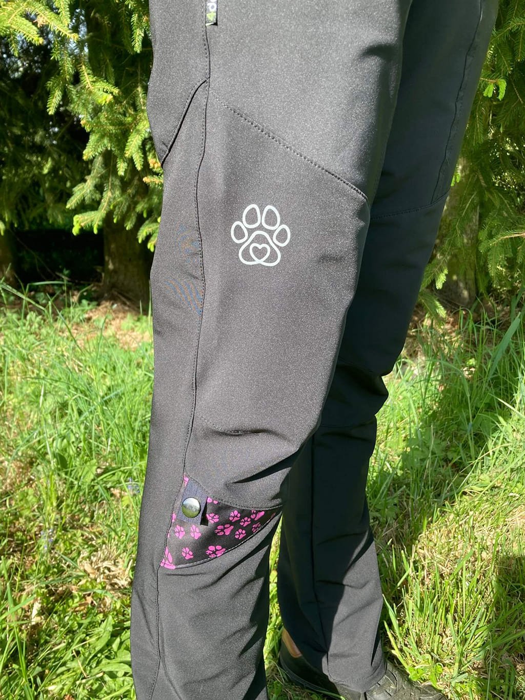 Women's training trousers SUMMER - black with lavender paws