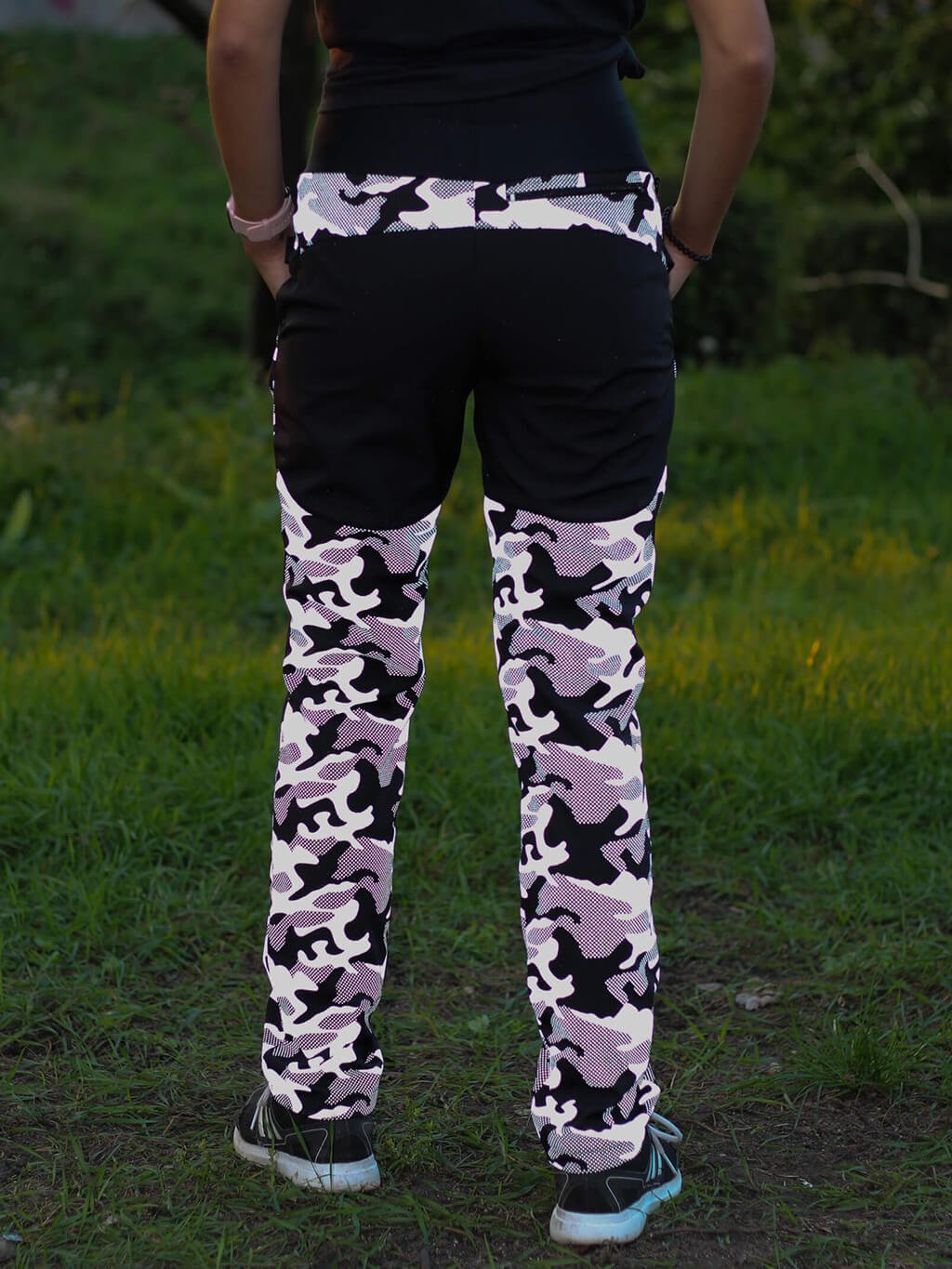 Women's training trousers WINTER - black reflective camouflage