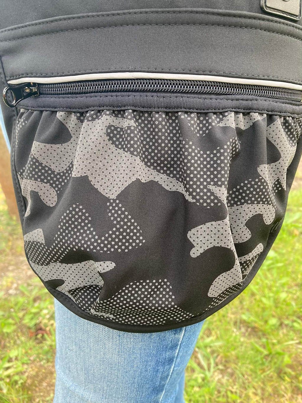 Running bag reflective camouflage