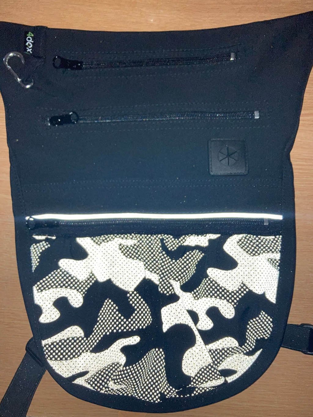 Running bag reflective camouflage