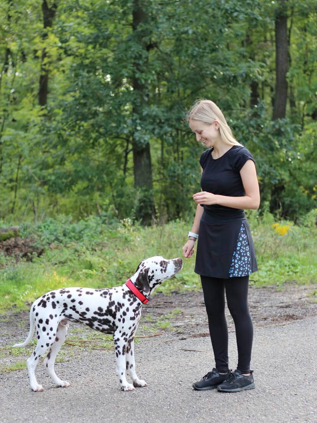 Black skirt-leggings with aqua paw print