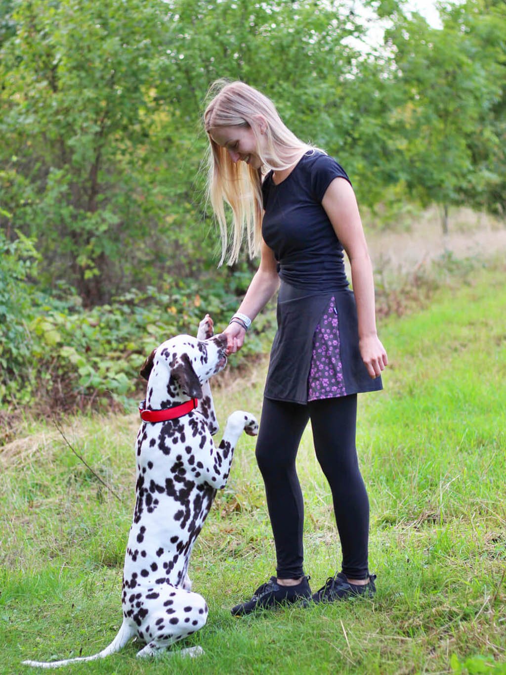 Skirt-leggings black with lavender paw