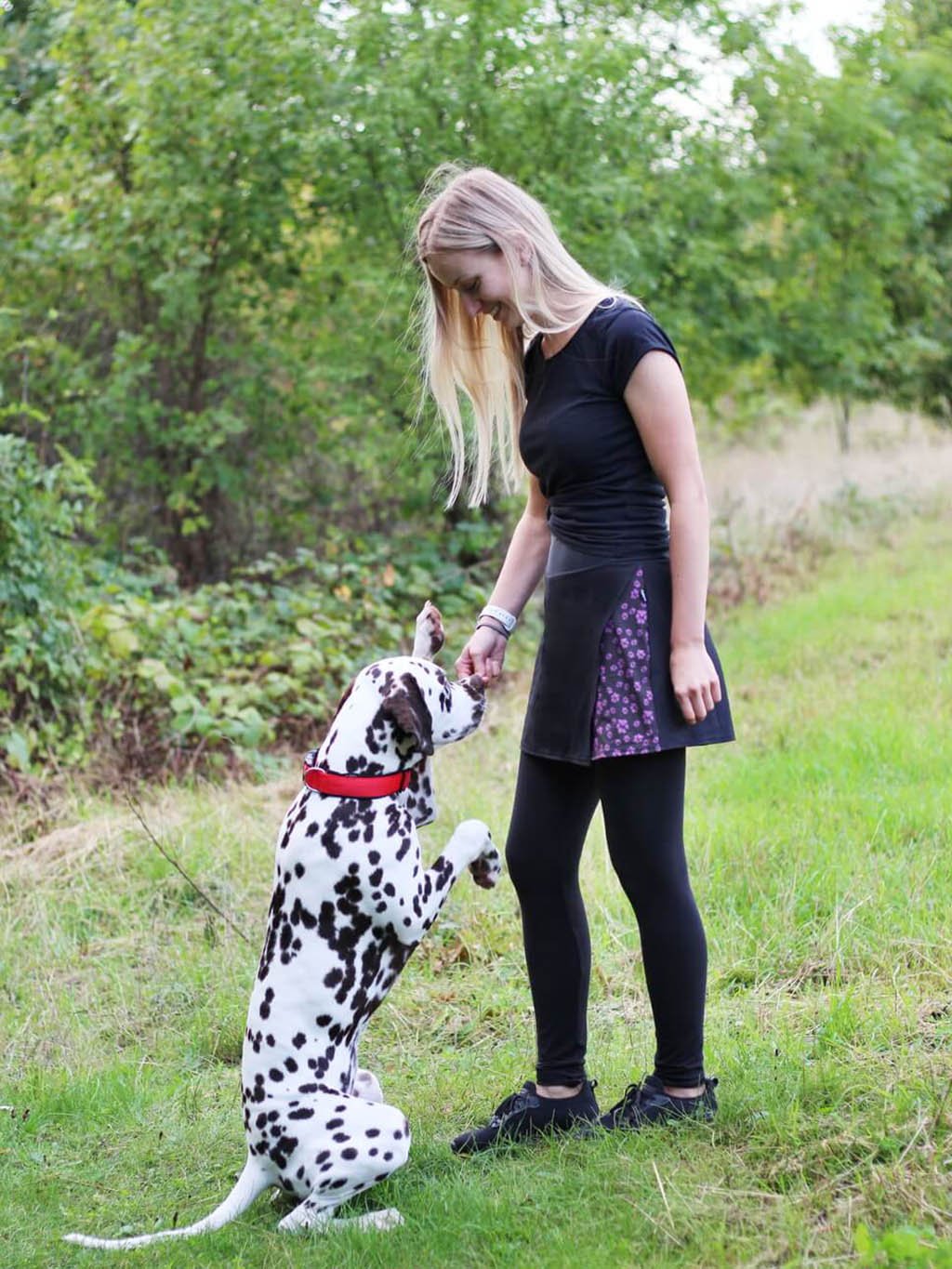 Skirt-leggings black with lavender paw