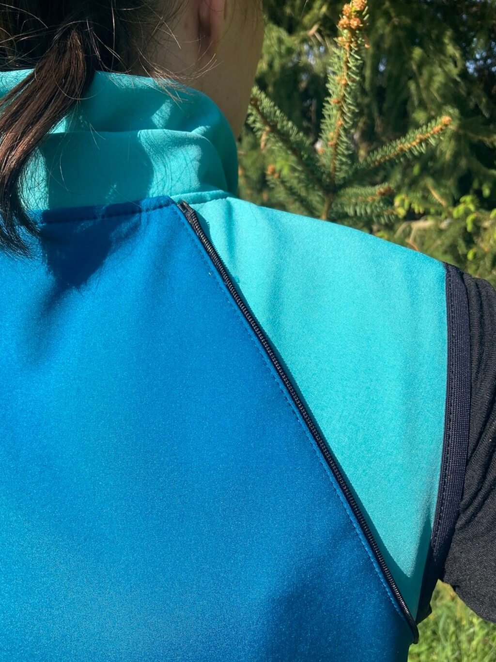 Women's training jacket 2 in 1 turquoise