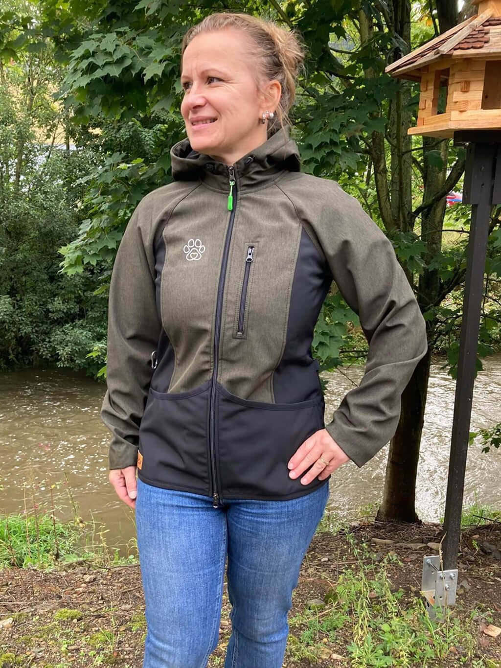 Women's khaki training jacket