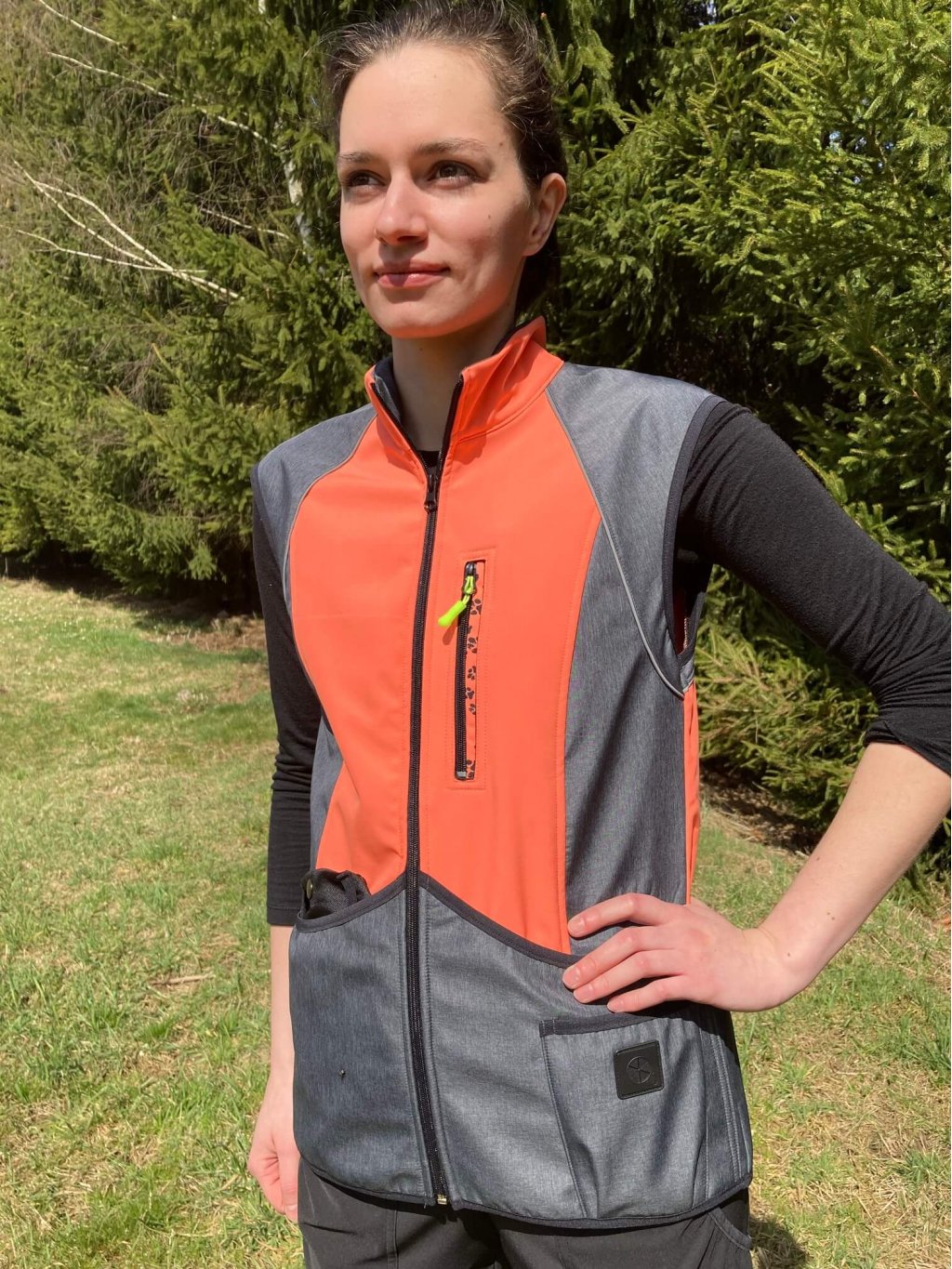 Women's training waistcoat- SALMON-ANTHRACITE