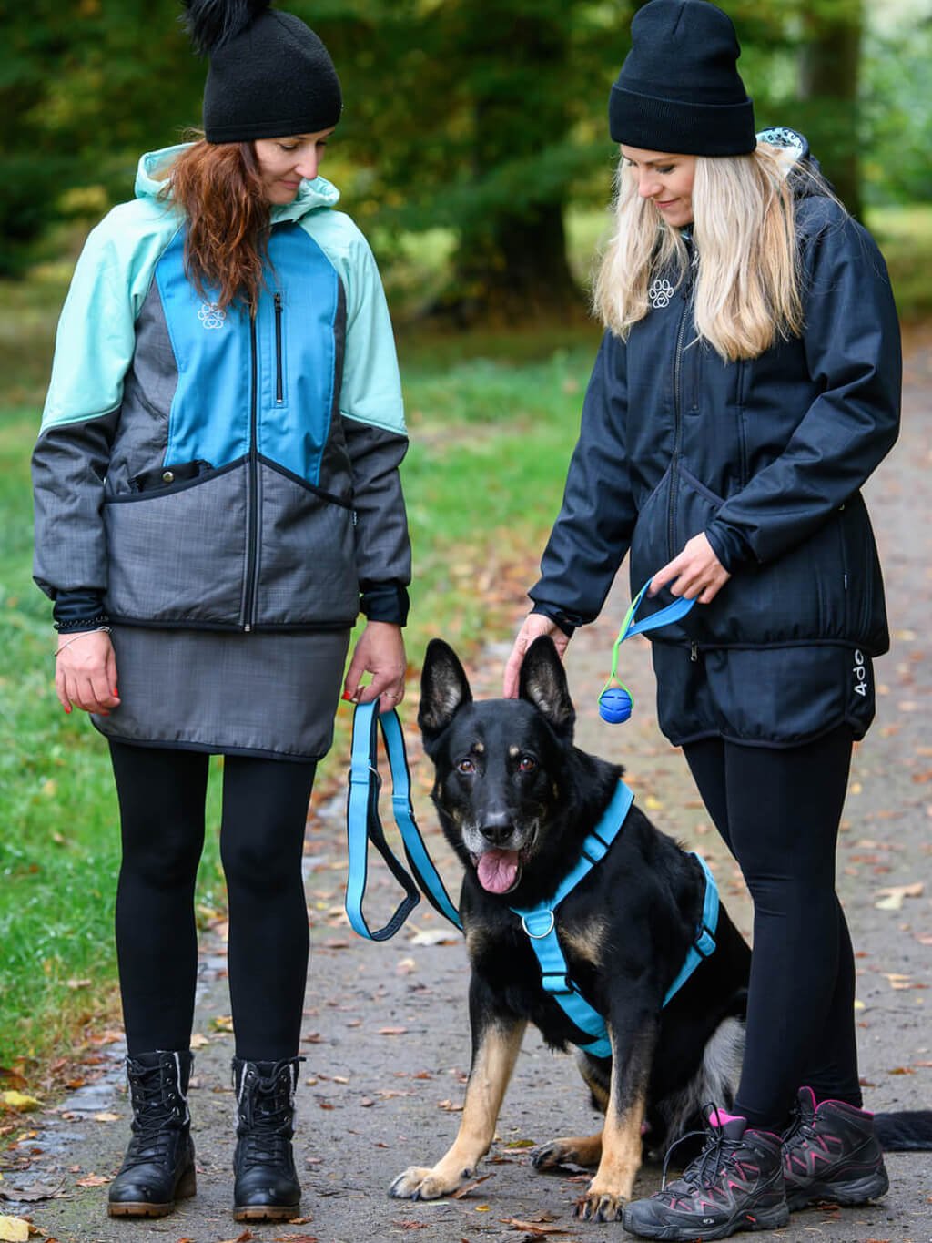 Winter jacket turquoise size L with treat bag and light