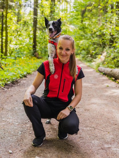 Ladies summer training vest - red 2