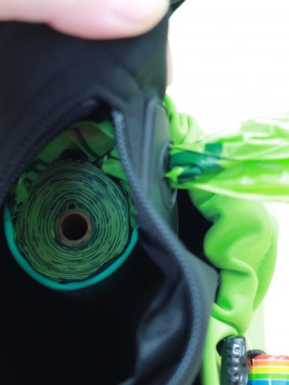 Pamlskovník s magnetickým zapínáním Jack Russell teriér JRT 4dox