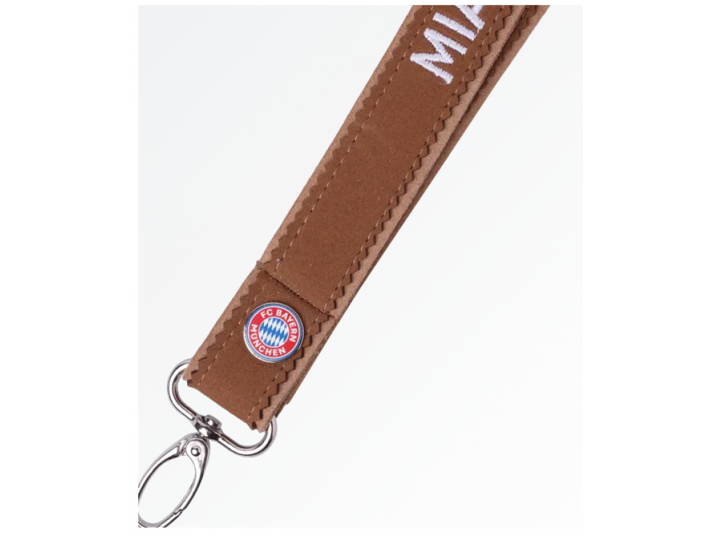 nyakpánt kulcsra FC Bayern München, Traditional
