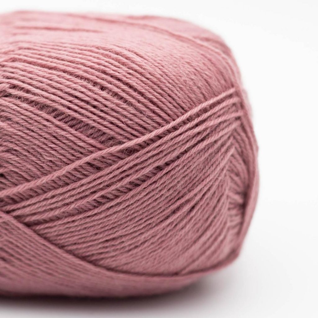Edelweiss classic 4ply 100g  - 404 baby pink