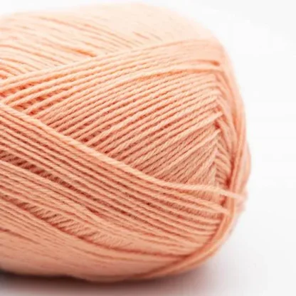 Edelweiss classic 4ply 100g  - 402 salmon