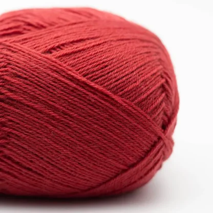 Edelweiss classic 4ply 100g  - 409 deep red