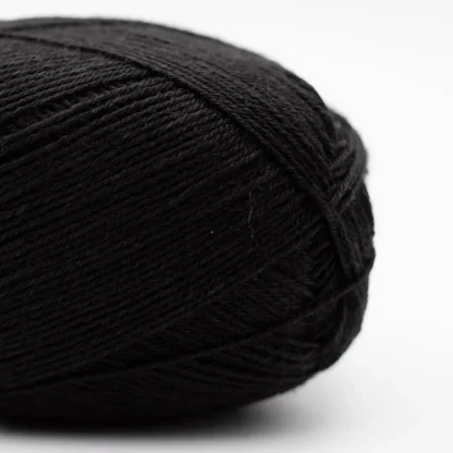 Edelweiss classic 4ply 100g  - 426 black