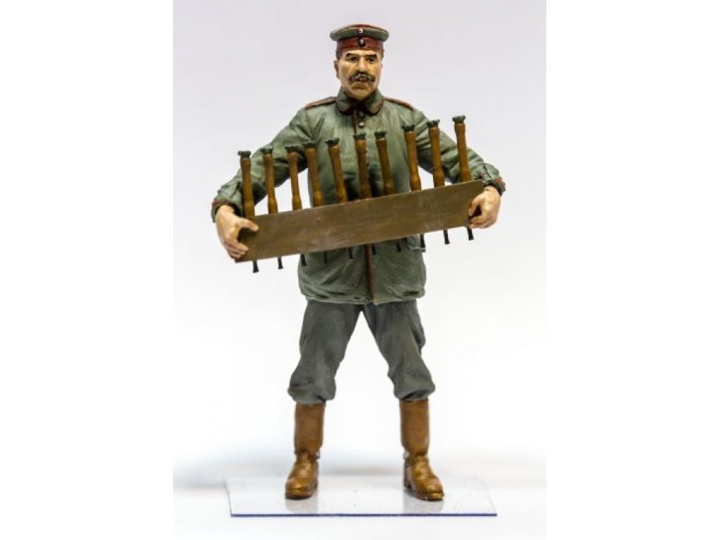 COPPER STATE MODELS 1/32 German Aerodrome Personnel w/ Grenades Crate WWI Figure