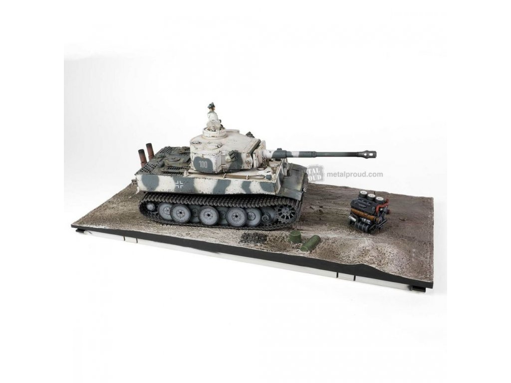 FORCE OF VALOR 1/32 [Engine Plus Series] - German Sd.Kfz.181 PzKpfw VI Tiger Ausf. E HeavyTank (Initial Production Model), Schwere Panzerabteilung 502, No.100, February 1943, Eastern Front