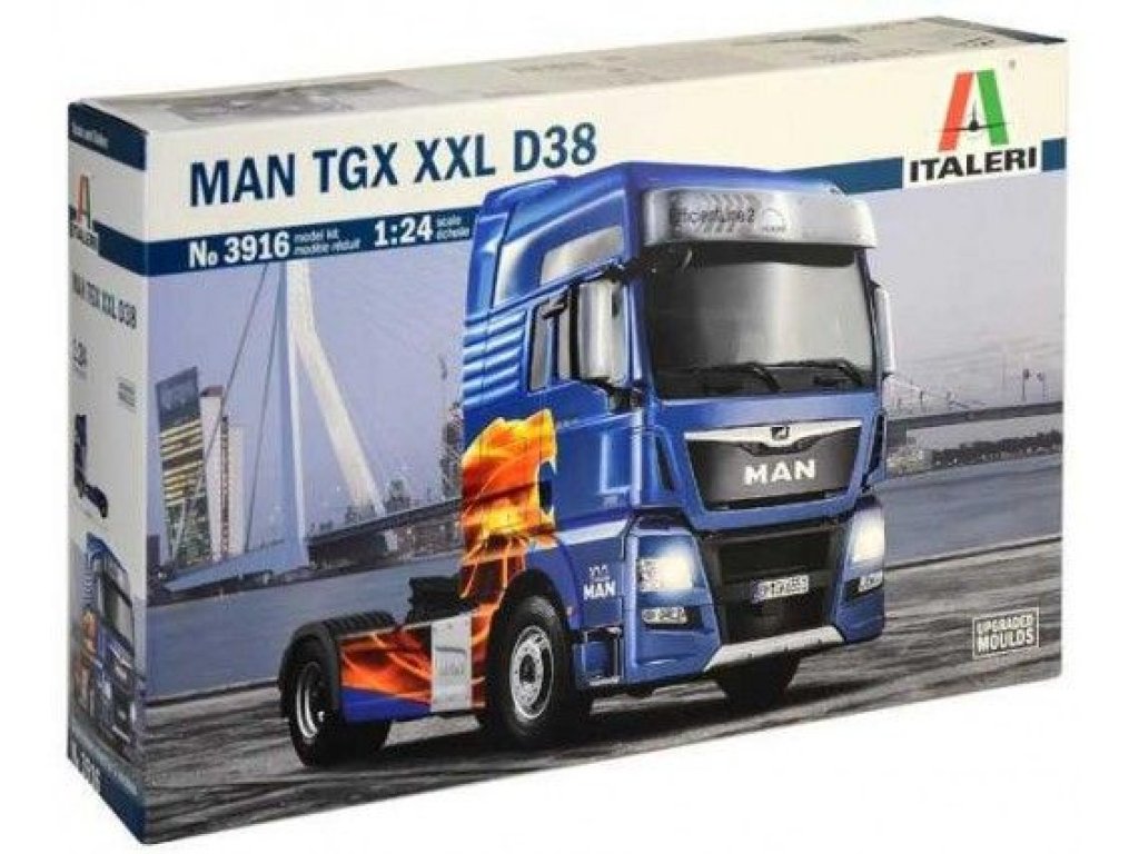 ITALERI 1/24 MAN TGX XXL D38