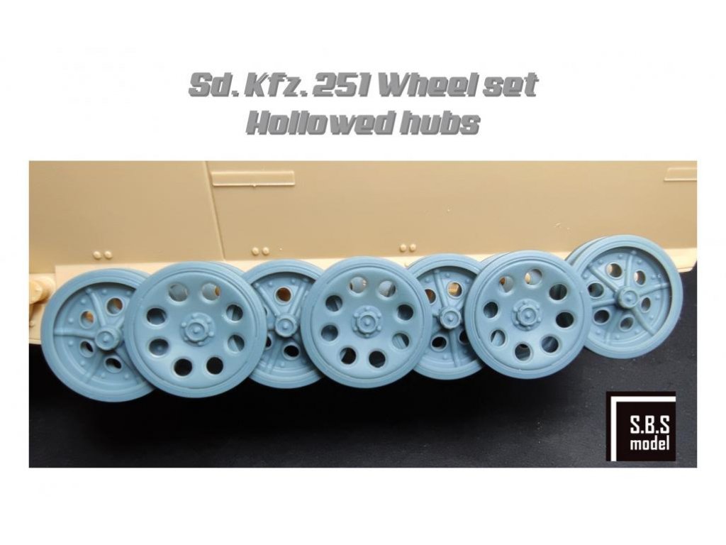 SBS MODELS 1/35 Sd.Kfz.251 Wheel set with hollowed hubs (3D)