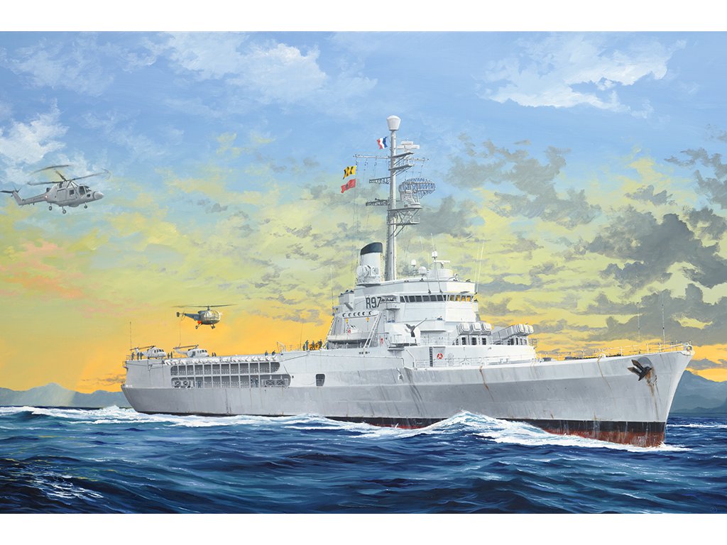 TRUMPETER 1/350 French Navy Helicopter Cruiser Jeanne d’Arc 2008