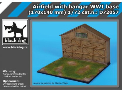 BLACKDOG 1/72 Airfield with hangar WWI base (170x140 mm)