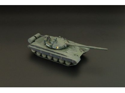 BRENGUN 1/144 T-72M Soviet MBT (resin kit)
