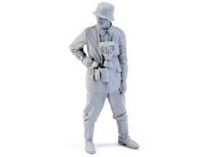 CMK 1/32 German WWII Mortar Crew Commander for 1 fig.