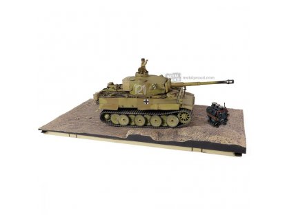 FORCE OF VALOR 1/32 [Engine Plus Series] - German Sd.Kfz.181 PzKpfw VI Tiger Ausf. E Heavy Tank (Initial Production Model), #121, Schwere Panzerabteilung 501, 1943 North African Front Tunisia