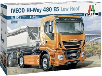 ITALERI 1/24 Iveco Hi Way 480 E5 (Low Roof)