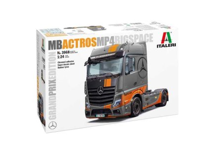 ITALERI 3968 1/24 Mercedes-Benz Actros MP4 Space Grand Prix Edition