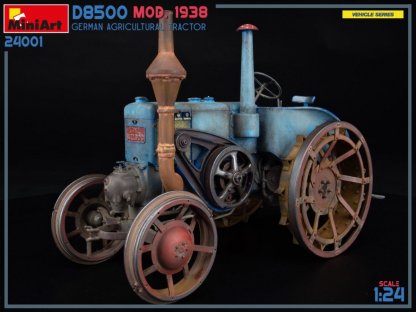 MINIART 1/24 German Agricultural Tractor D8500 Mod. 1938