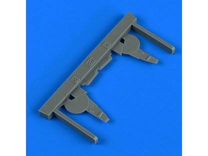QUICKBOOST 1/72 La-5 undercarriage covers for CLP