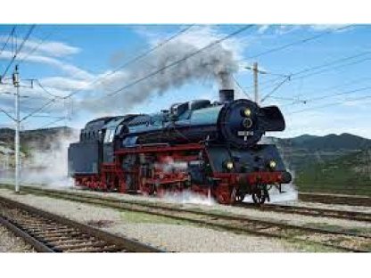 REVELL 1/87 Schnellzuglokomotive BR03