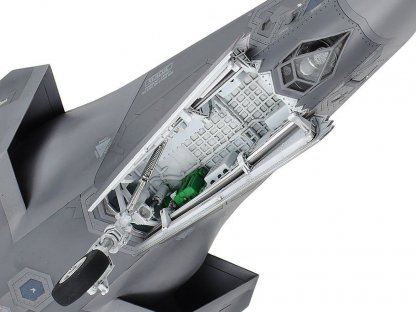 TAMIYA 1/48 F-35A Lighting II