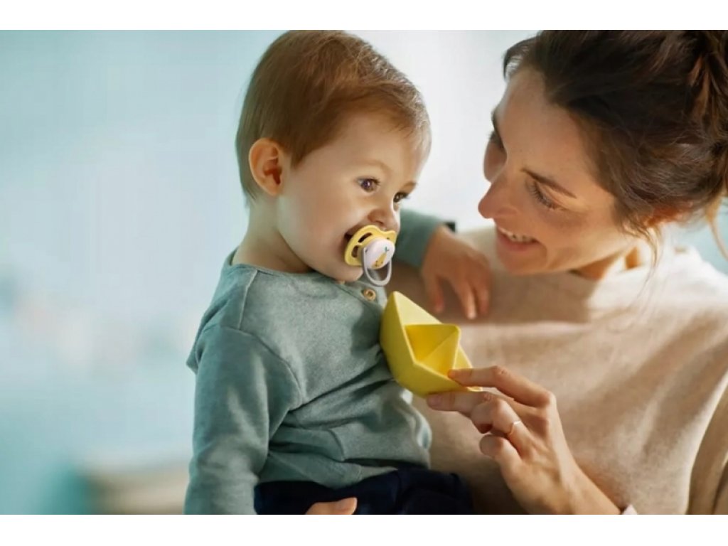 AVENT Dudlík Ultra Air Happy, 0-6m - Jablko/Hruška, mátový/žlutý