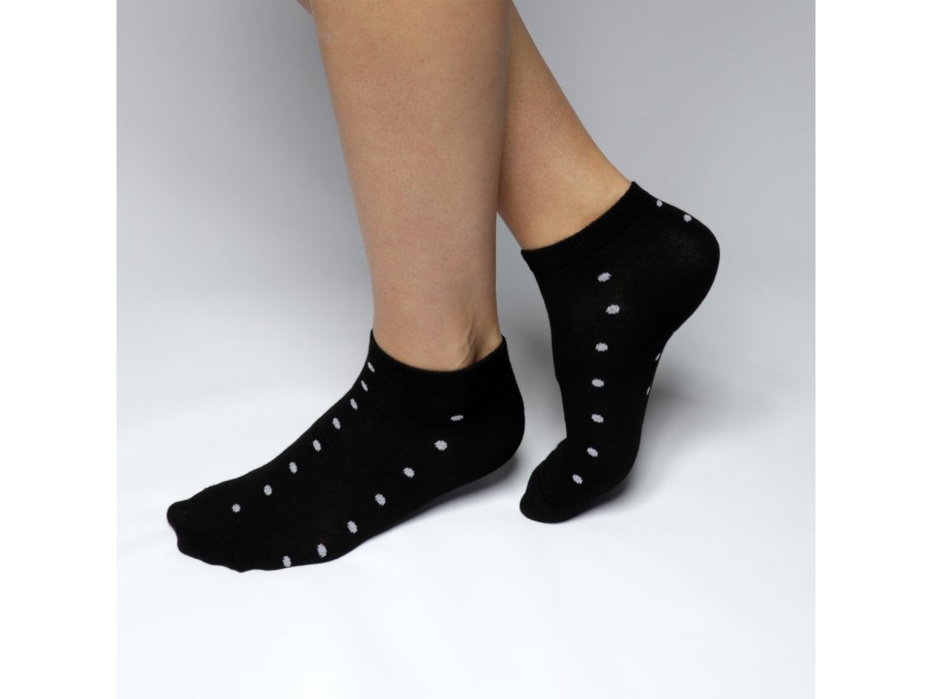 Bambusové kotníkové ponožky s puntíky Lainey černé