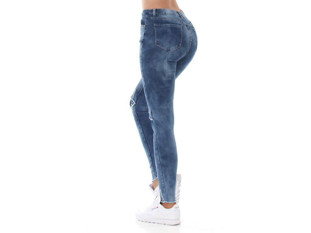 Dámské džíny s vysokým pasem a dírou na koleni