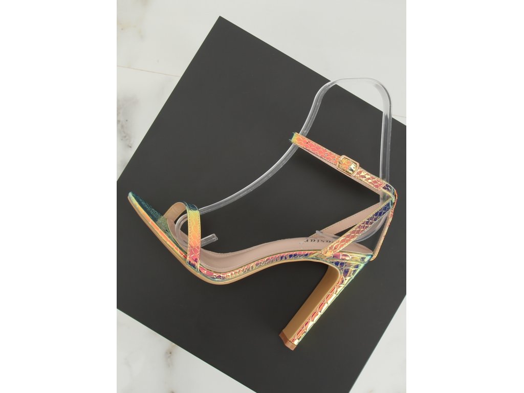 Dámské sandály s texturou hadí kůže Courtney fialové