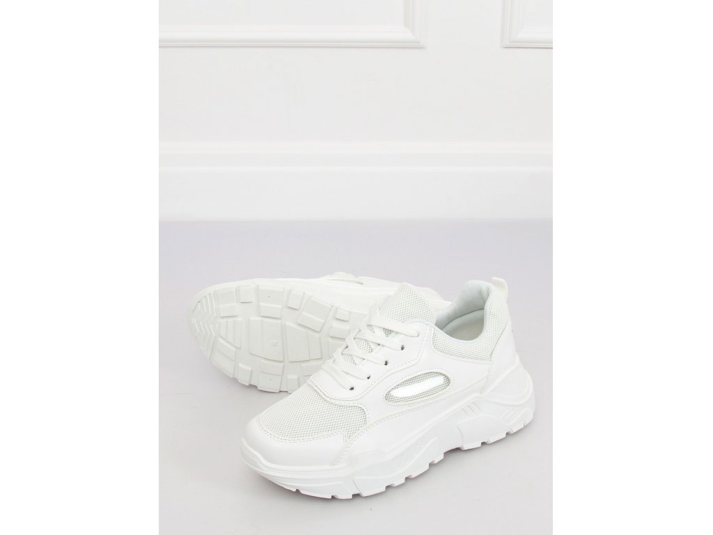 Dámské sportovní boty s robustní podrážkou Beatrix bílé