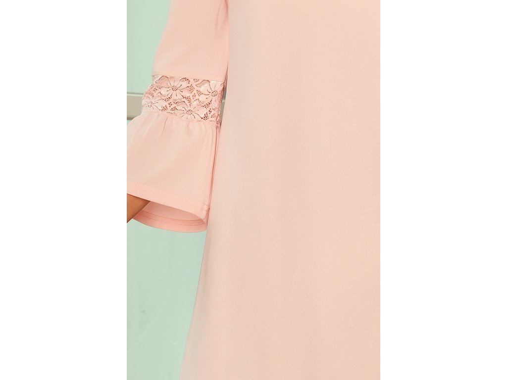 Elegantní šaty s krajkou na rukávech Nicole pastelově růžové