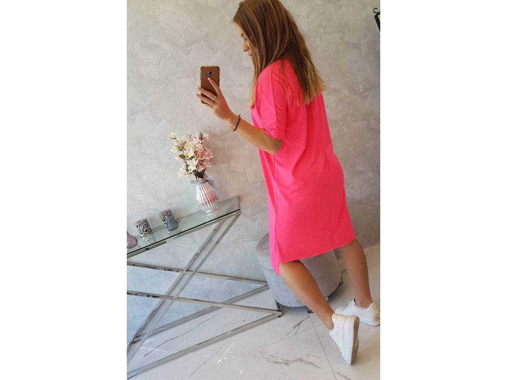 Oversize basic šaty Lacie neonově růžové