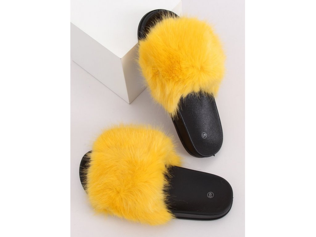 Pantofle s kožešinou Deni žluté