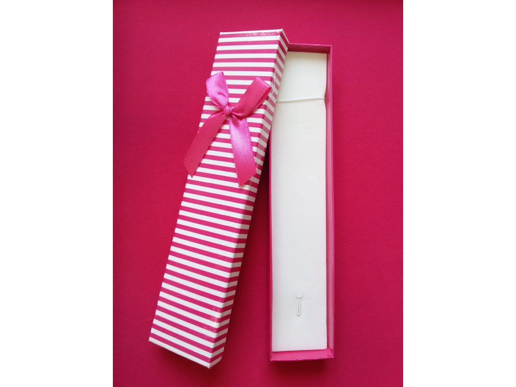 Růžová dárková krabička s proužky
