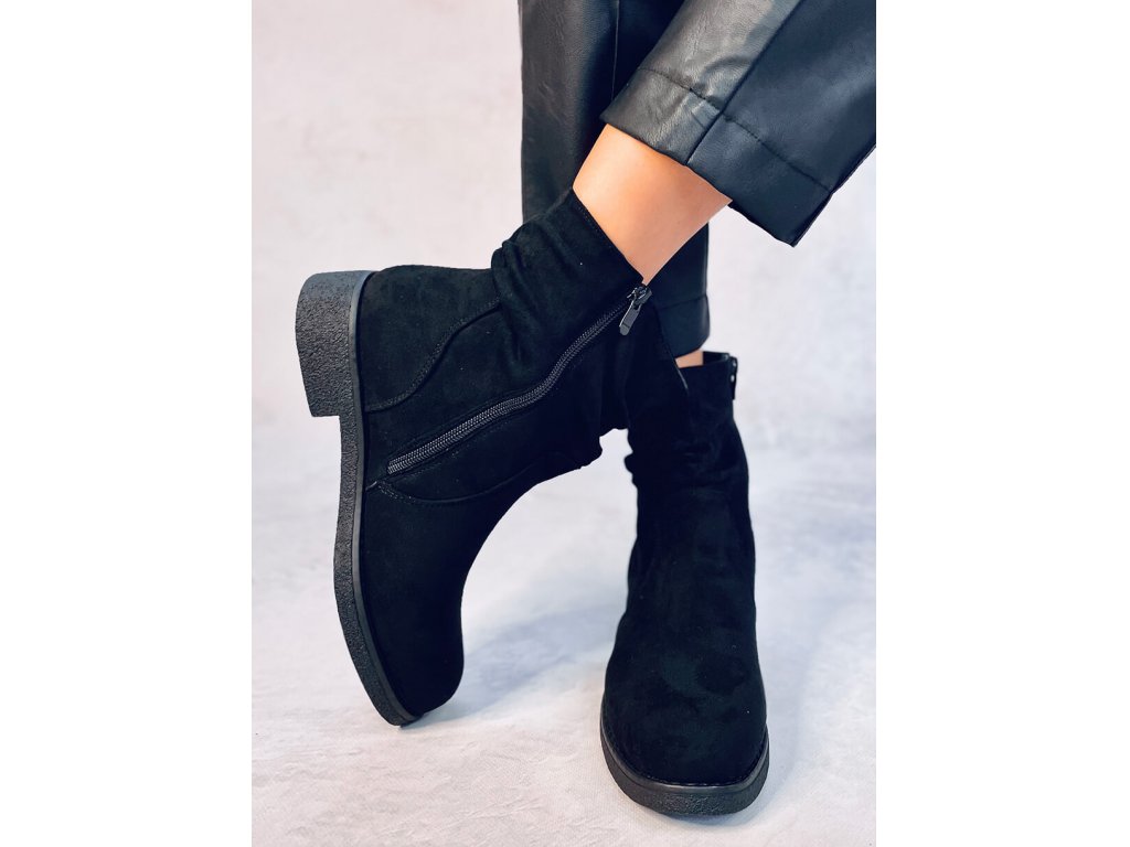 Semišové kotníkové boty Frea černé