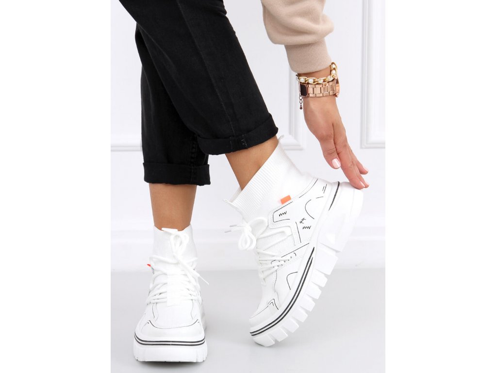 Sportovní nazouvací boty Angelina bílé