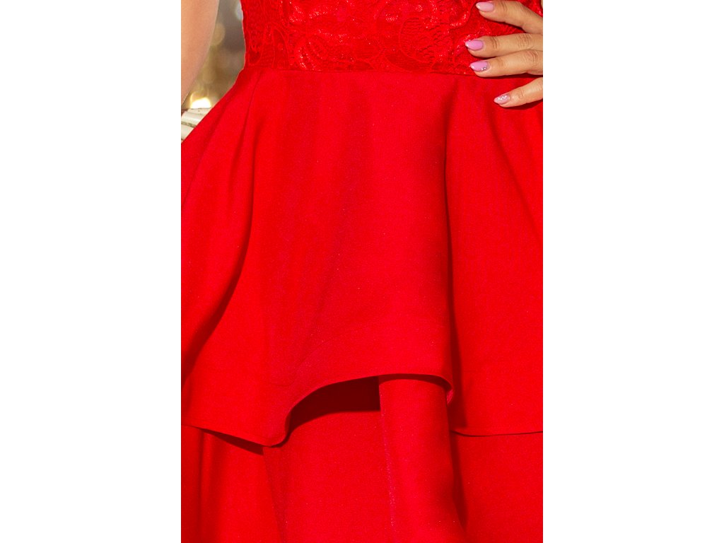 Večerní šaty s krajkou a rozšířenou sukýnkou Christina červené